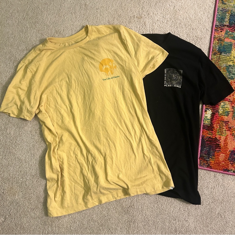 set of Old Navy Short Sleeve Tees